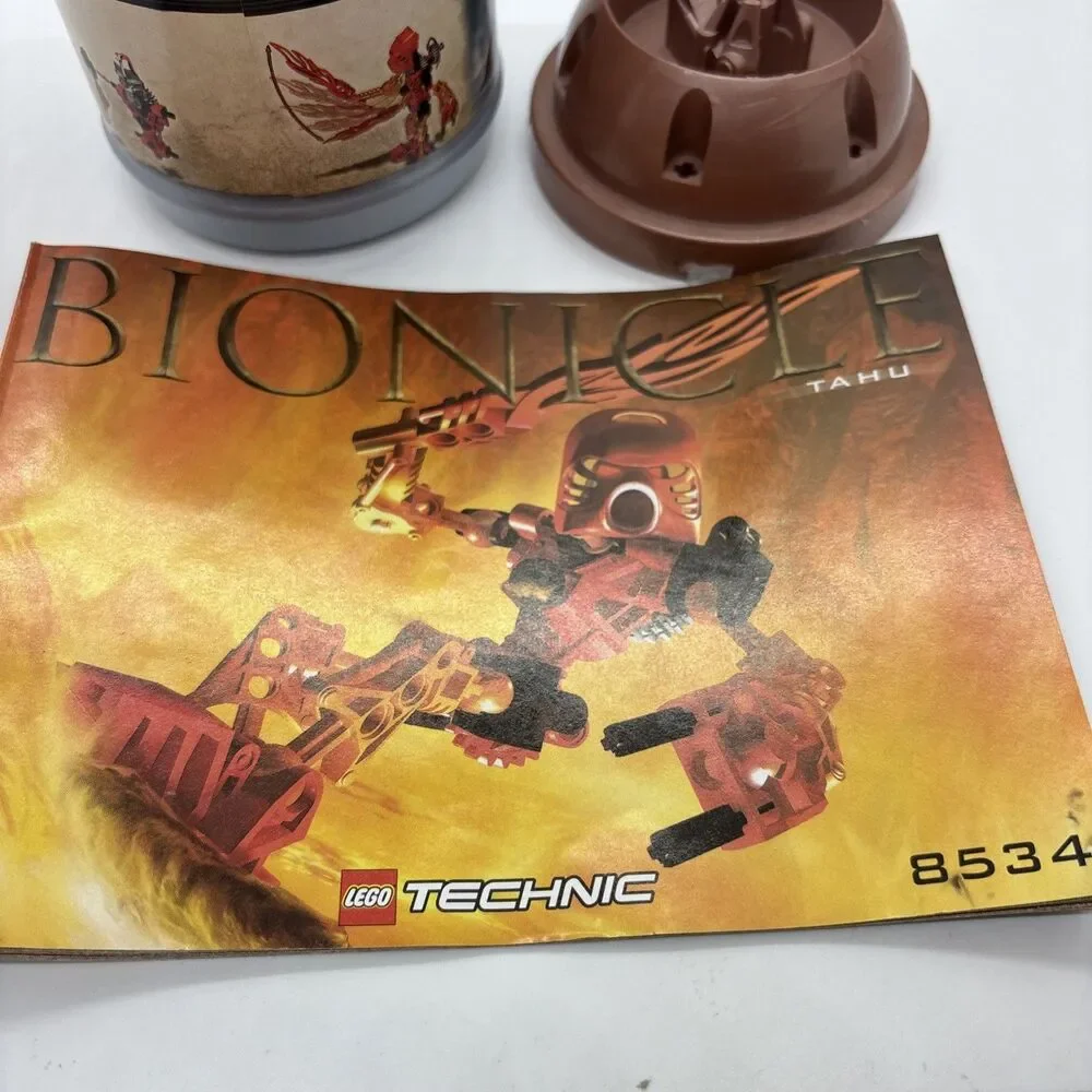 LEGO Bionicle 8534 Tahu 100% Complete with Canister and Instructions Rare!